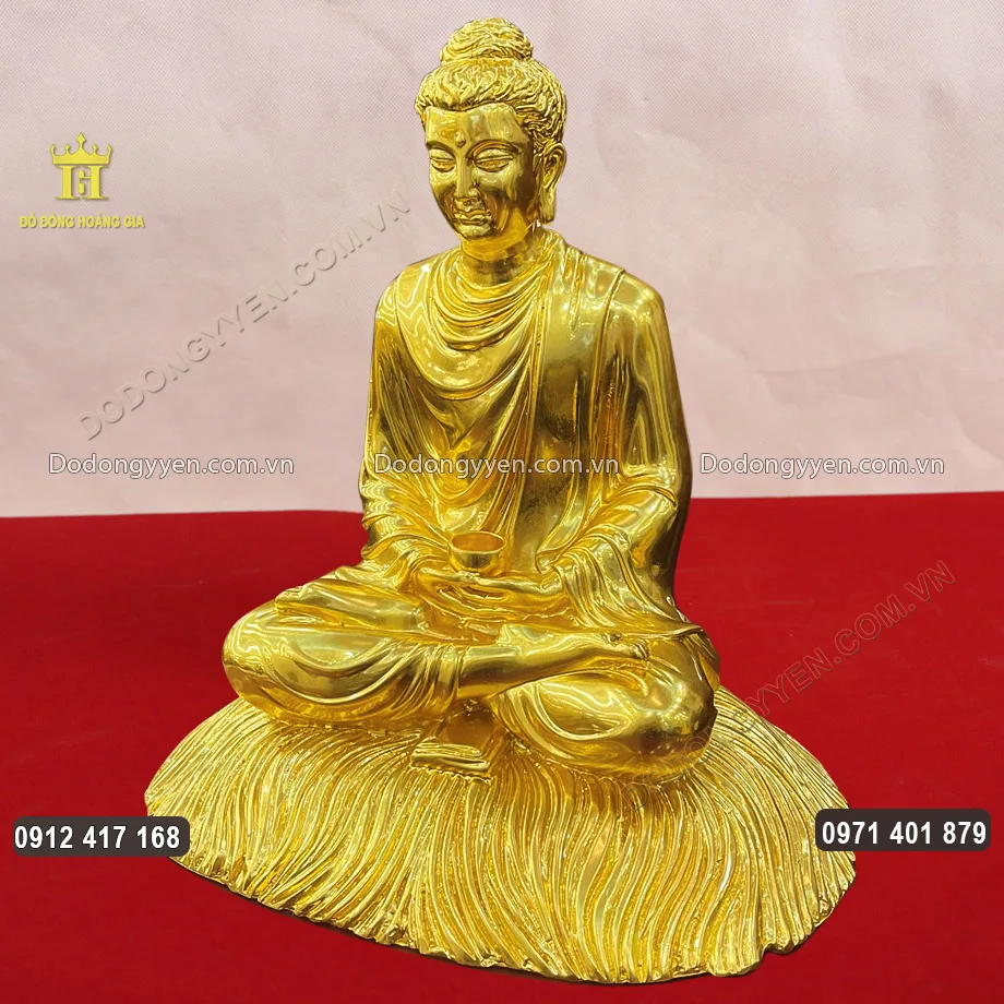 Gia chủ n&ecirc;n đặt vật phẩm tại kh&ocirc;ng gian s&aacute;ng, sạch, tr&ecirc;n kệ cao